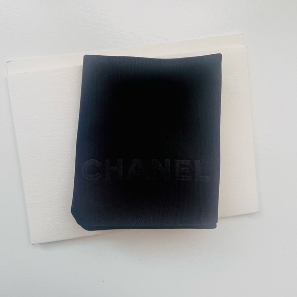 🔥CHANEL Oval Sunglasses in Acetate Green - Picture 9 of 9